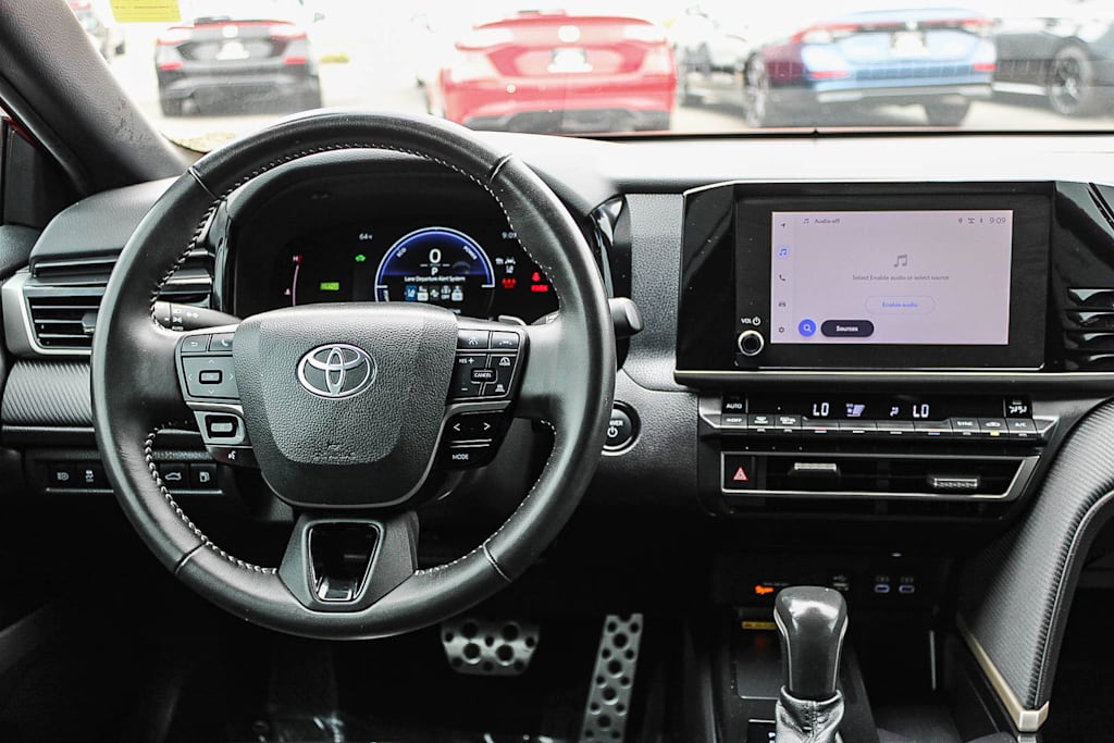 Thumbnail: 2025 Toyota Camry - 9