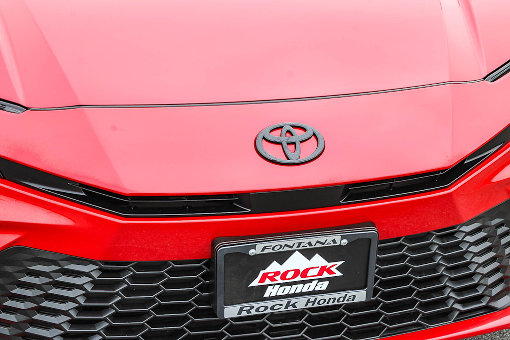 Thumbnail: 2025 Toyota Camry - 6