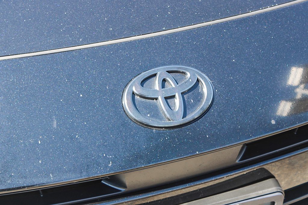 Thumbnail: 2025 Toyota Camry - 20