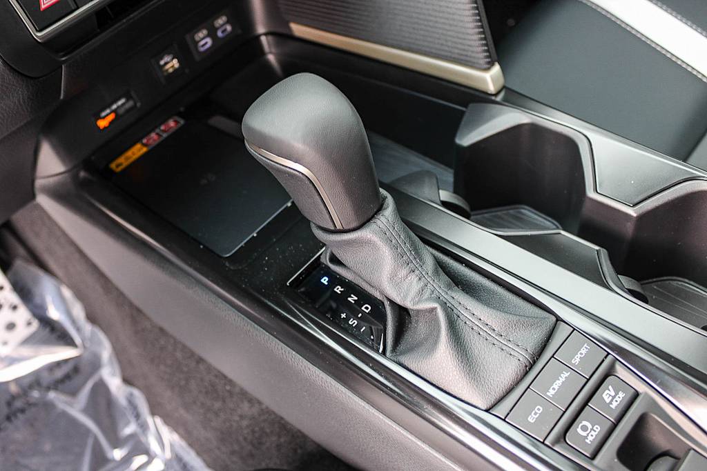 Thumbnail: 2026 Toyota Camry - 15