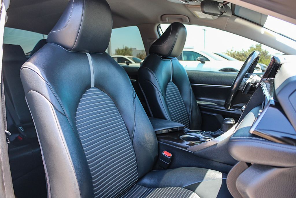 Thumbnail: 2023 Toyota Camry - 10