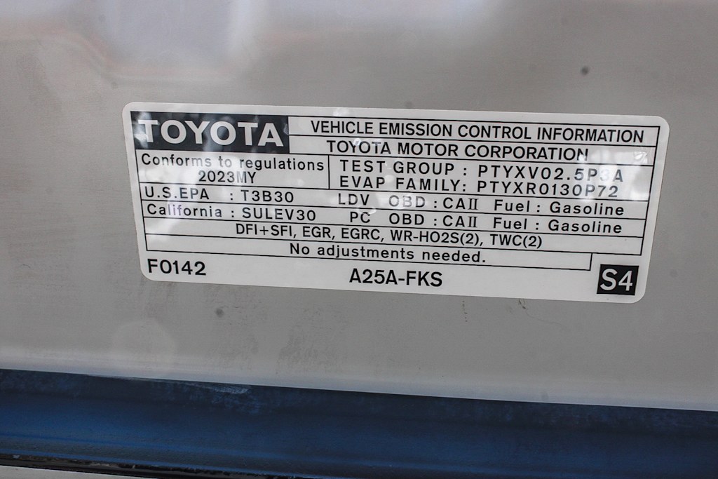 Thumbnail: 2023 Toyota Camry - 18