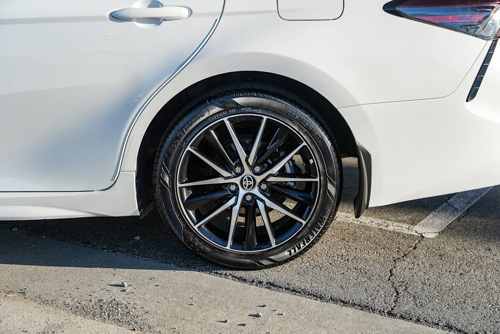 Thumbnail: 2023 Toyota Camry - 7