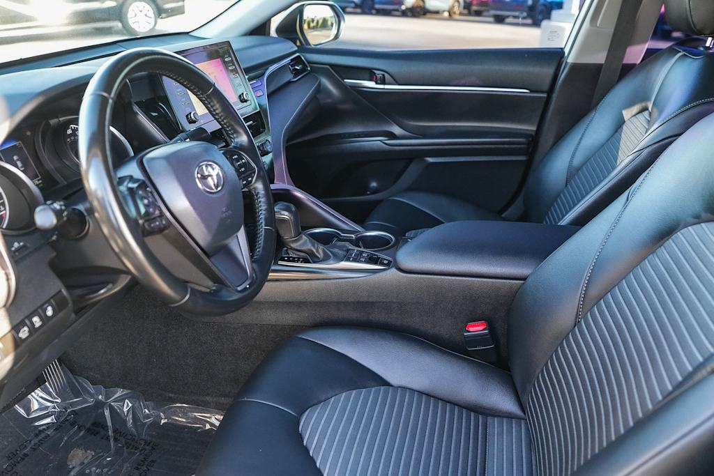 Thumbnail: 2023 Toyota Camry - 11