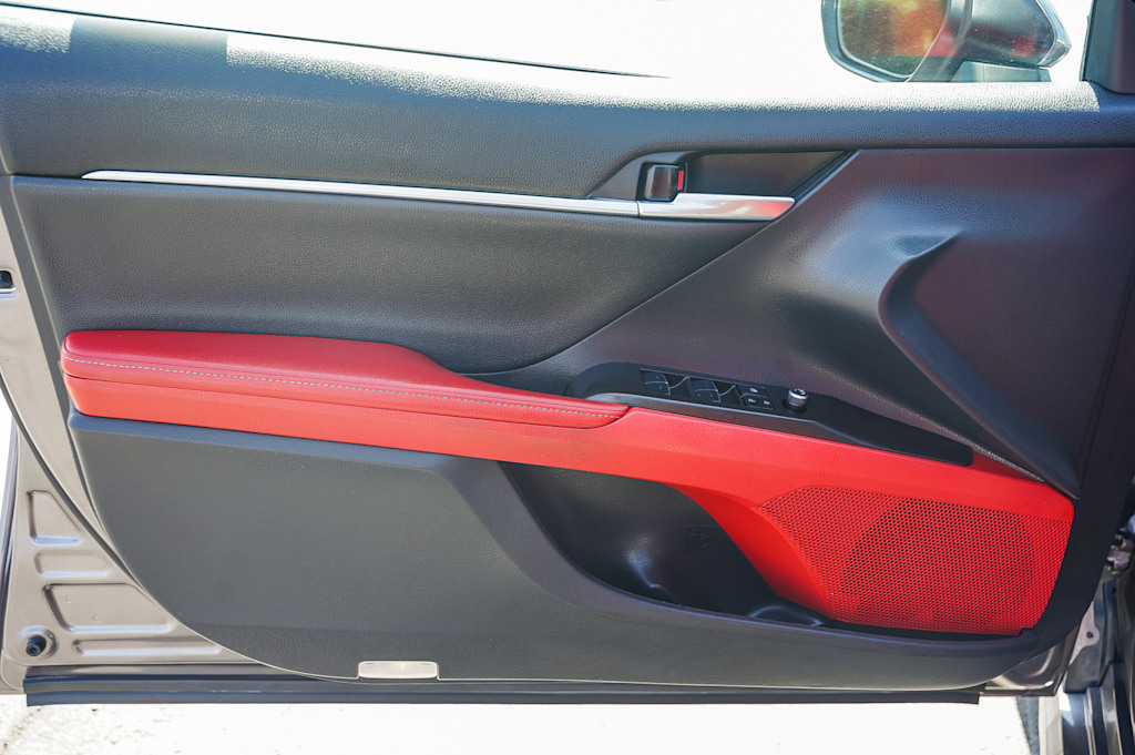 Thumbnail: 2021 Toyota Camry - 25