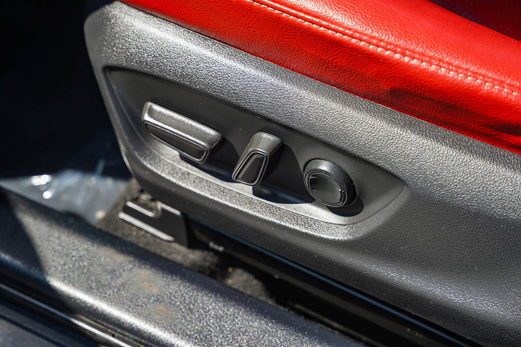 Thumbnail: 2021 Toyota Camry - 26