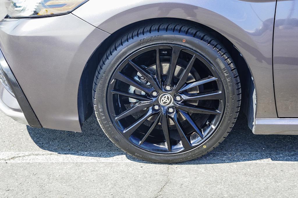 Thumbnail: 2021 Toyota Camry - 21