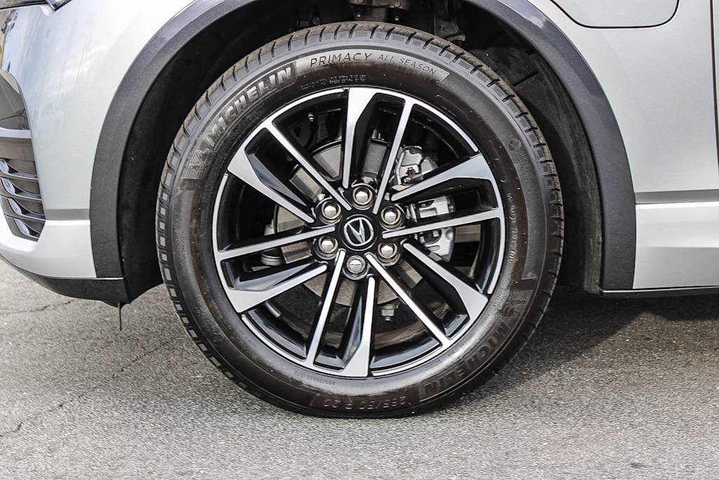 Thumbnail: 2024 Acura ZDX - 19