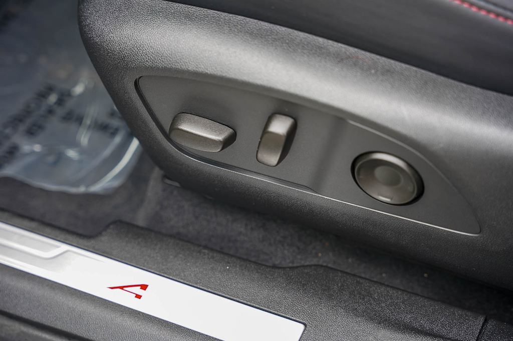 Thumbnail: 2024 Acura ZDX - 22