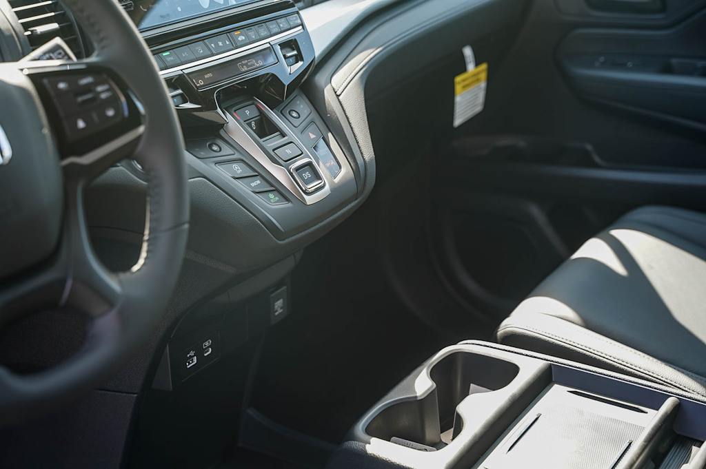 Thumbnail: 2026 Honda Odyssey - 26