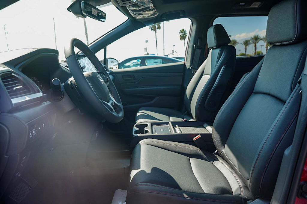 Thumbnail: 2026 Honda Odyssey - 9