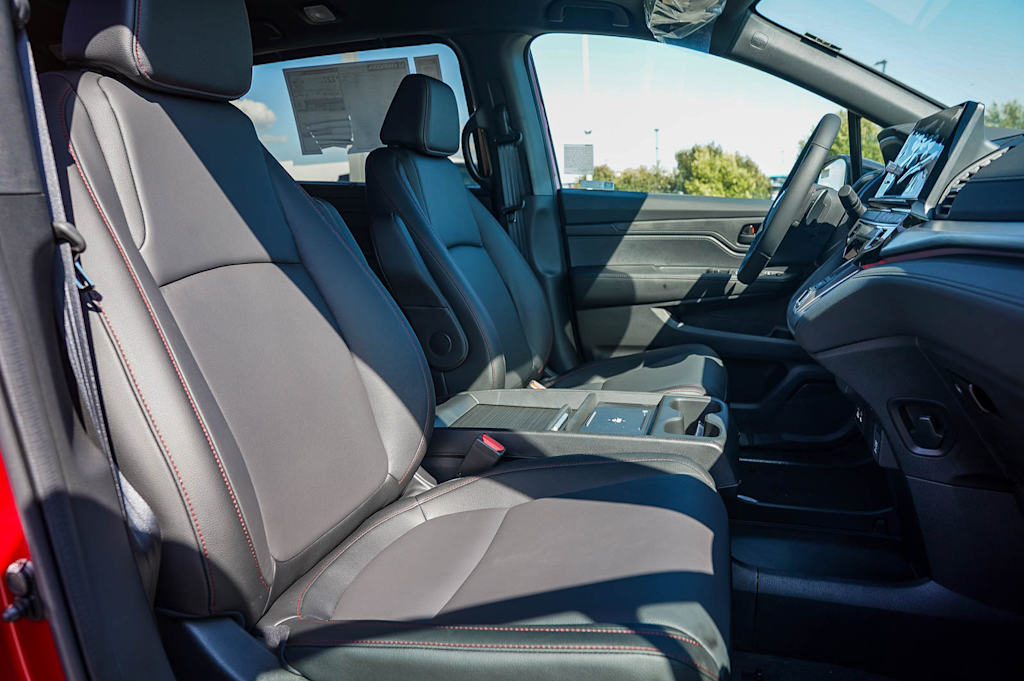 Thumbnail: 2026 Honda Odyssey - 8