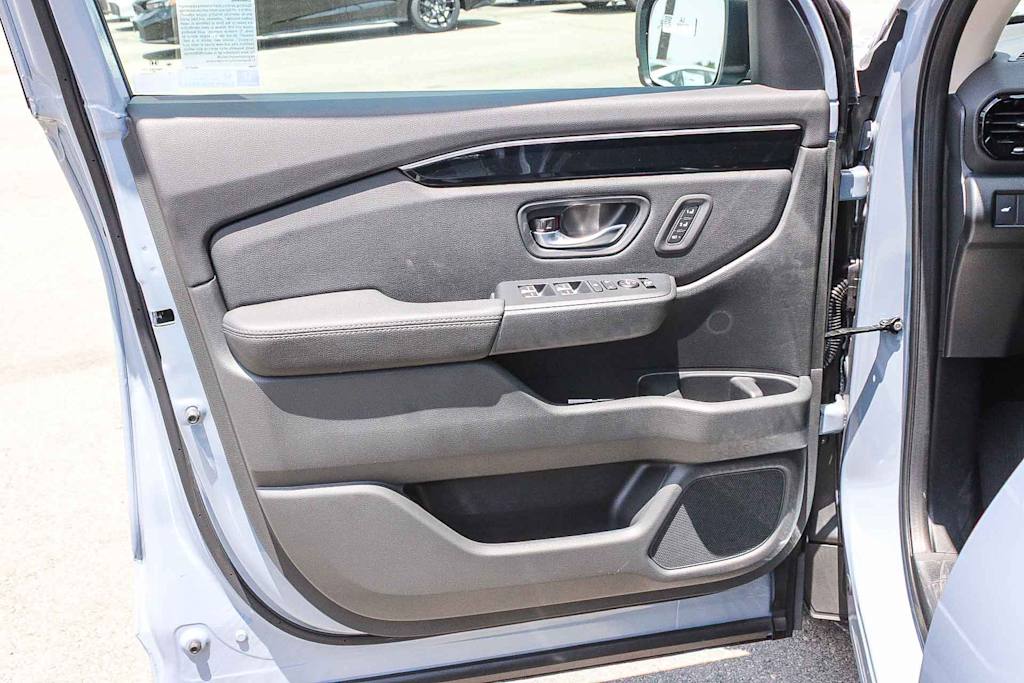 Thumbnail: 2026 Honda Pilot - 24