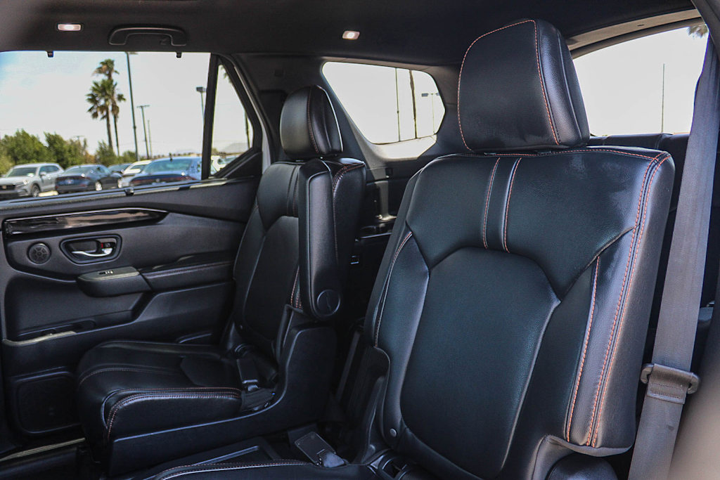 Thumbnail: 2025 Honda Pilot - 11