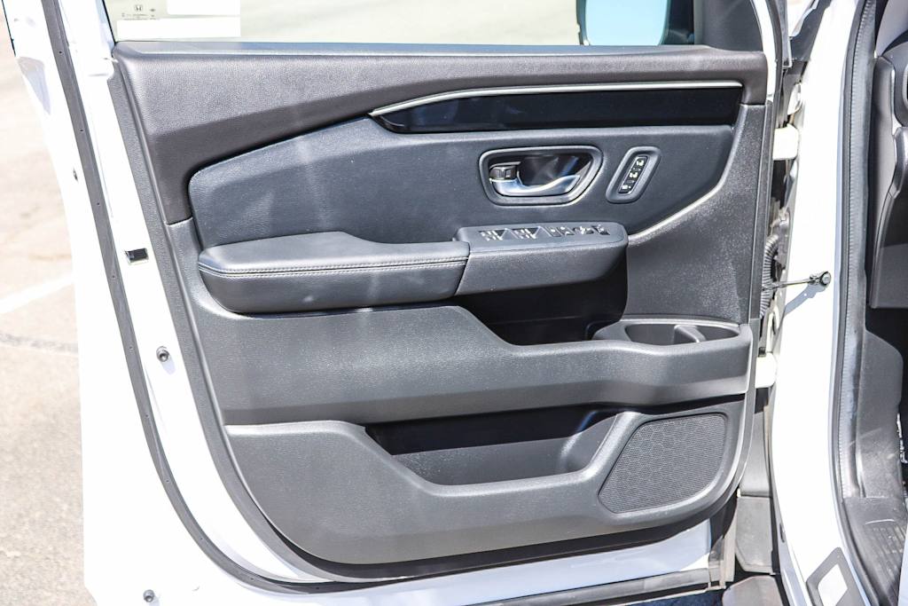 Thumbnail: 2024 Honda Pilot - 26