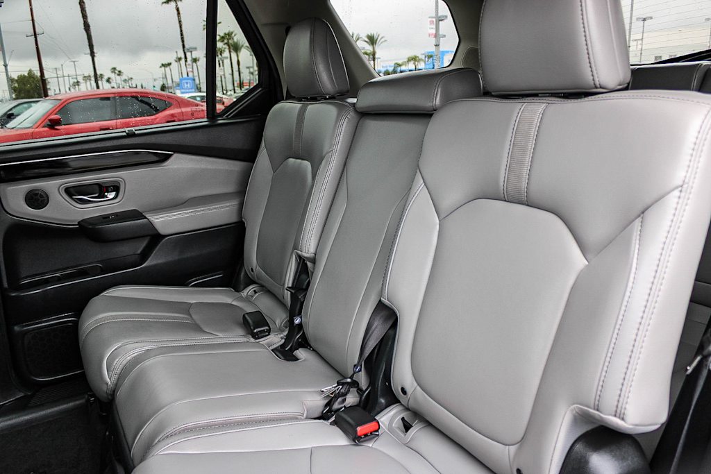 Thumbnail: 2025 Honda Pilot - 9