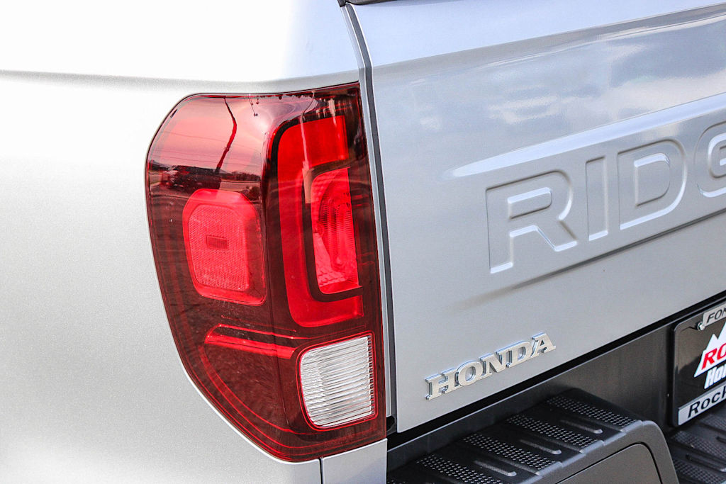 Thumbnail: 2025 Honda Ridgeline - 18