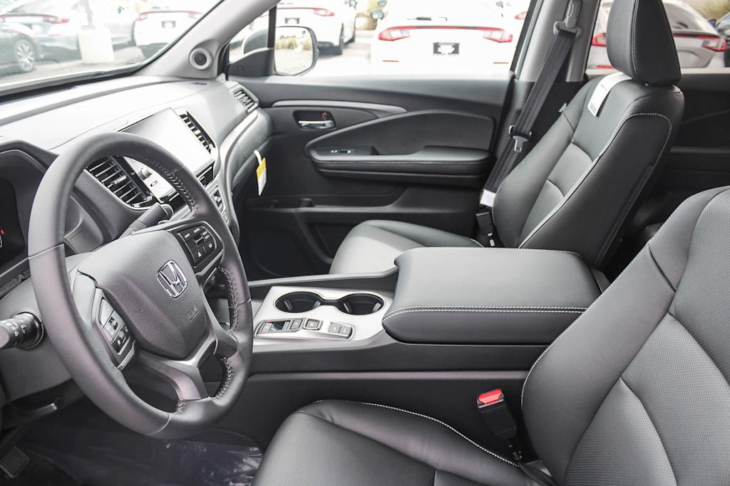 Thumbnail: 2025 Honda Ridgeline - 11