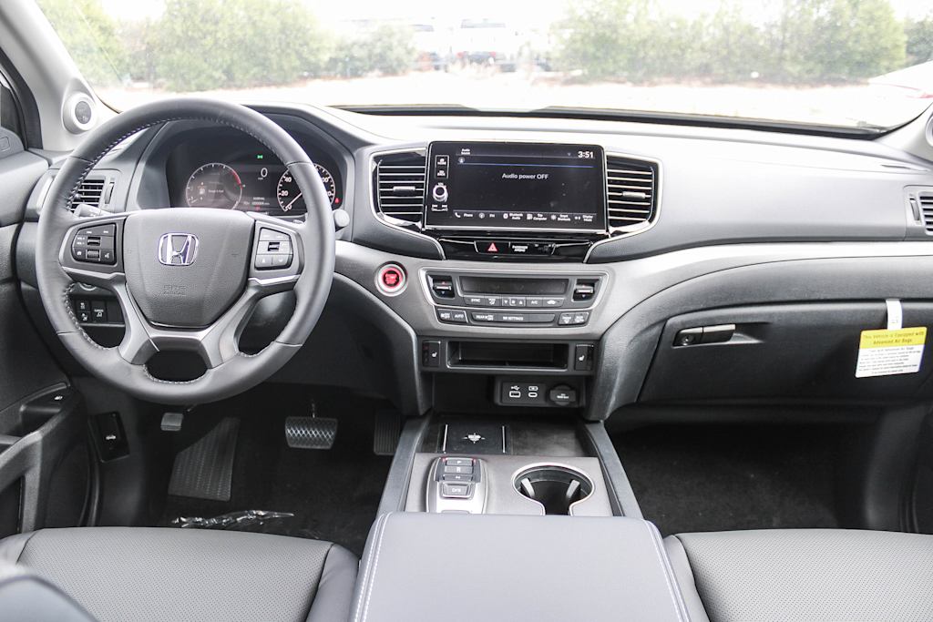 Thumbnail: 2025 Honda Ridgeline - 2