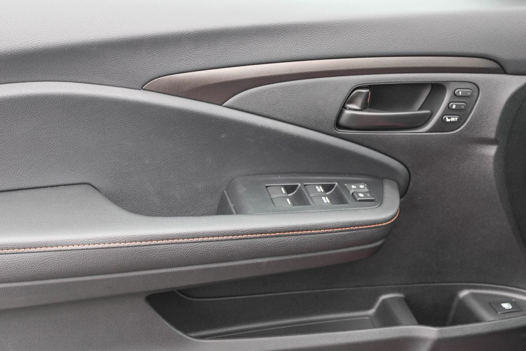 Thumbnail: 2025 Honda Ridgeline - 24