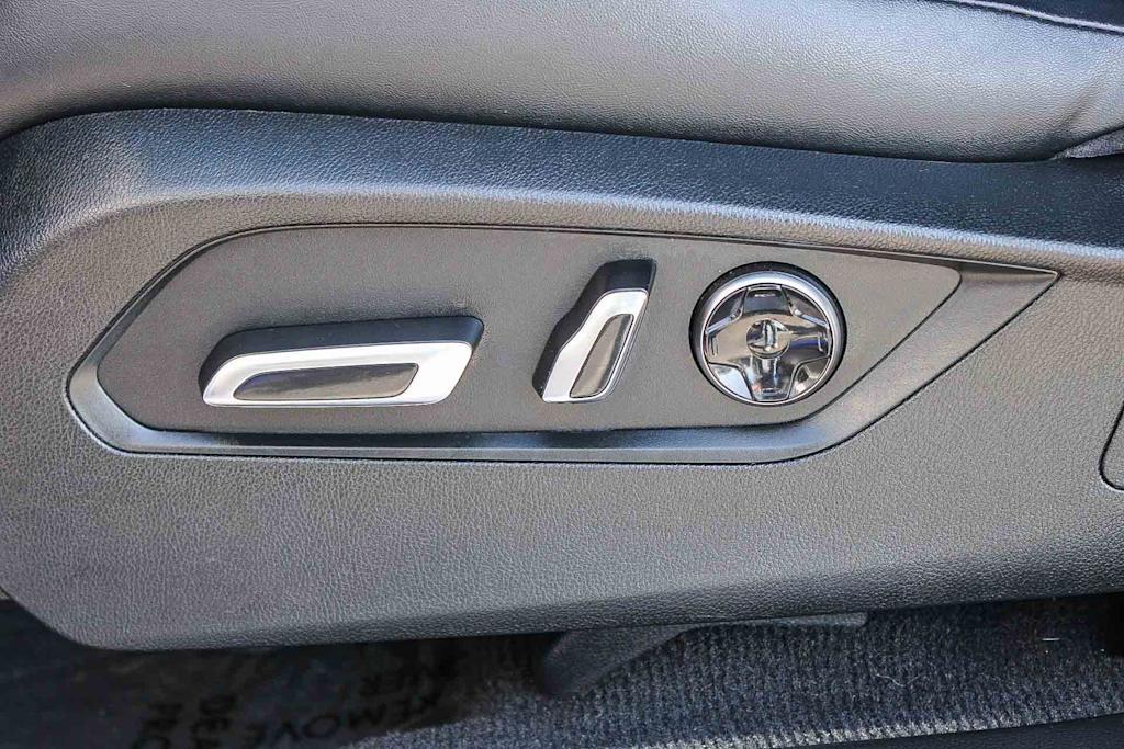 Thumbnail: 2020 Acura RDX - 23