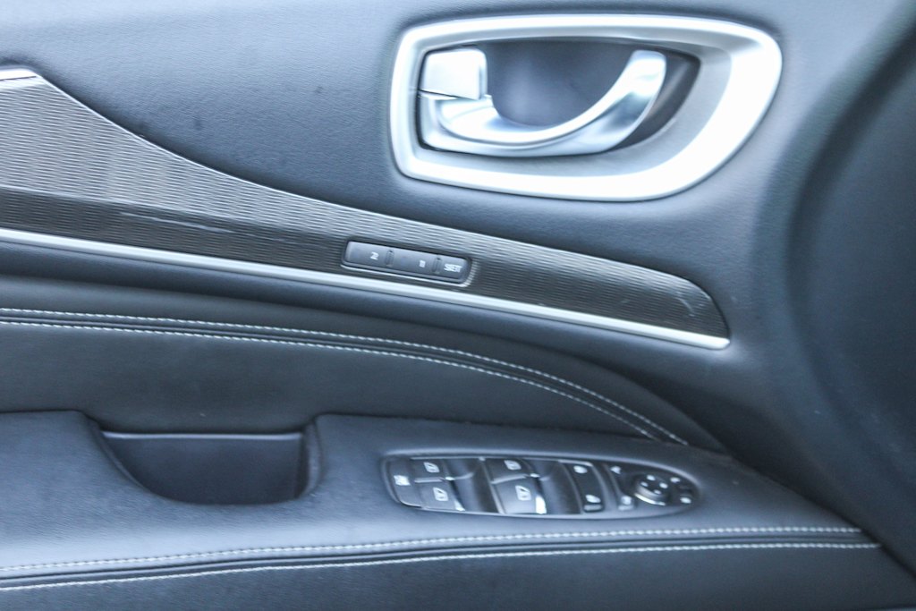 2020 INFINITI QX60 Luxe 26