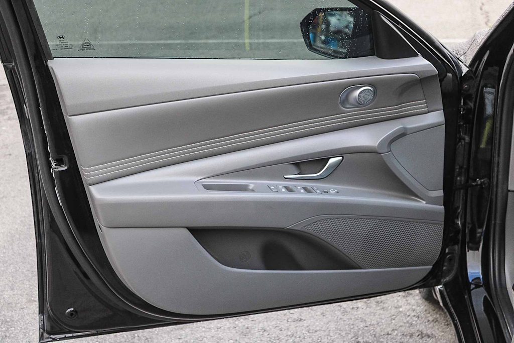 Thumbnail: 2023 Hyundai Elantra - 25