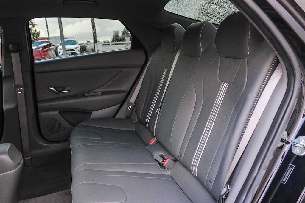 Thumbnail: 2023 Hyundai Elantra - 12