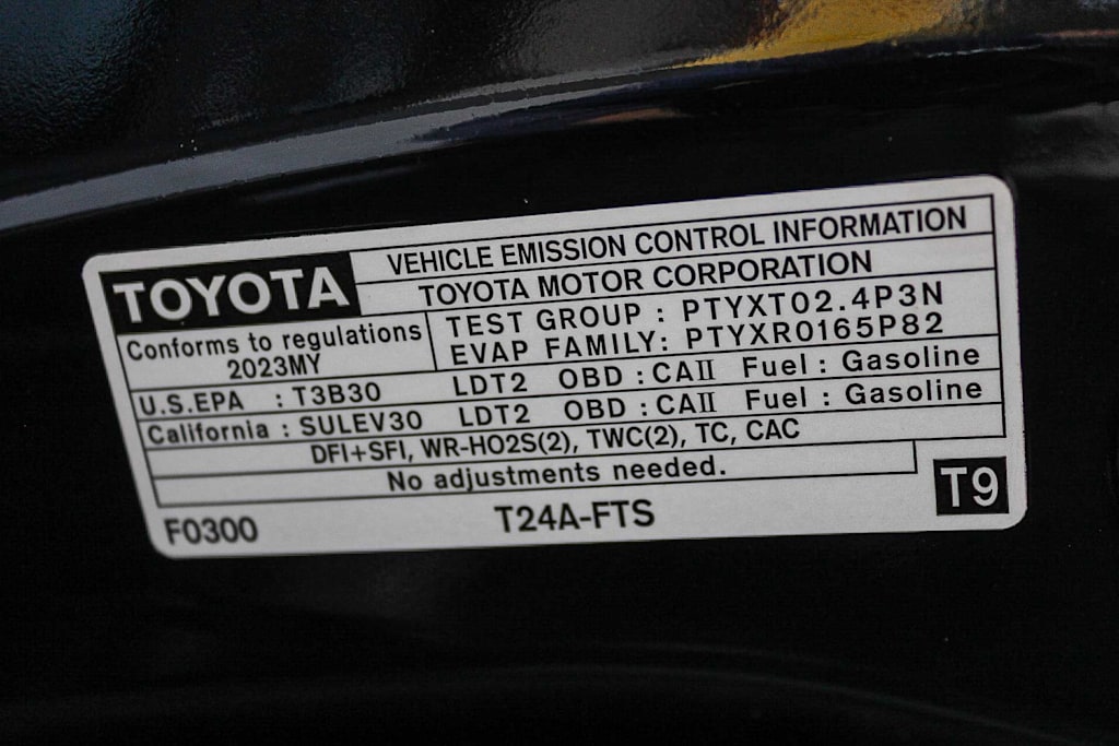 Thumbnail: 2023 Toyota Highlander - 18