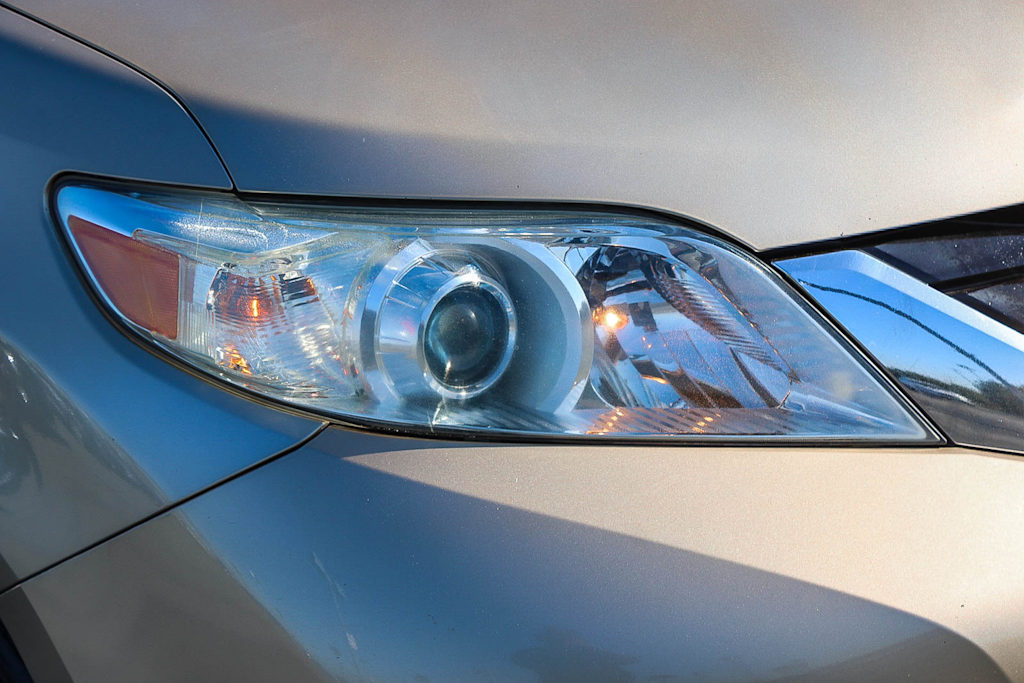 Thumbnail: 2013 Toyota Sienna - 18