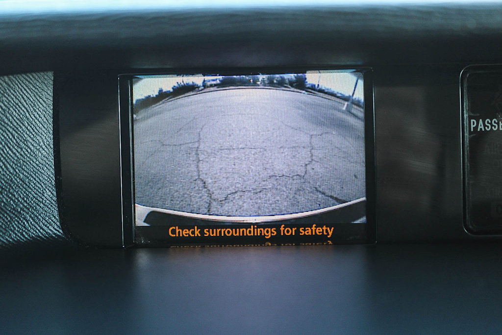 Thumbnail: 2013 Toyota Sienna - 27
