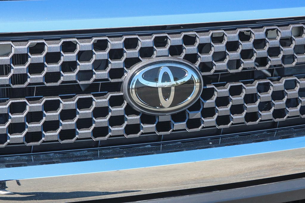 Thumbnail: 2019 Toyota Tundra - 6
