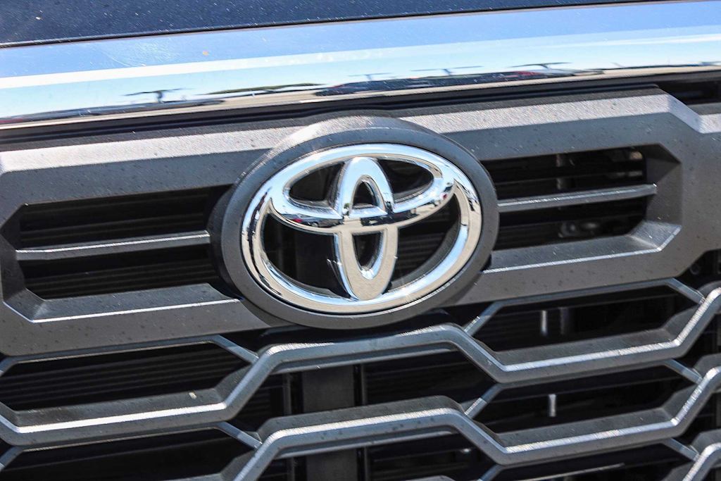 Thumbnail: 2024 Toyota Tundra - 6