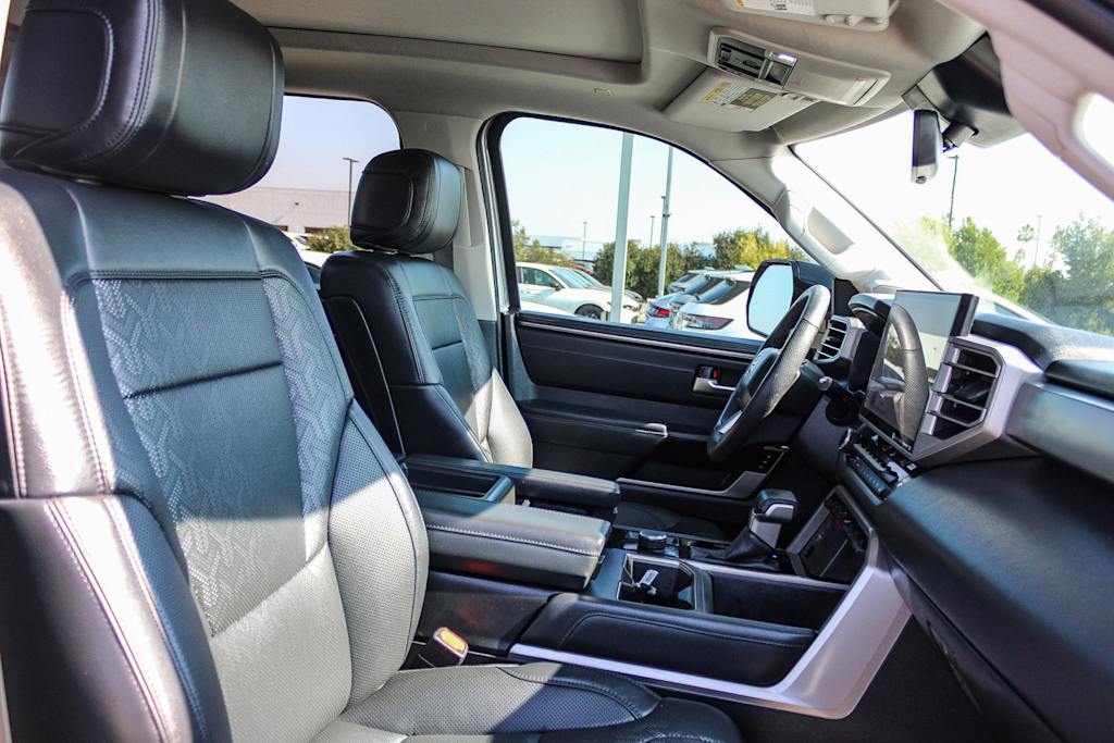 Thumbnail: 2024 Toyota Tundra - 10