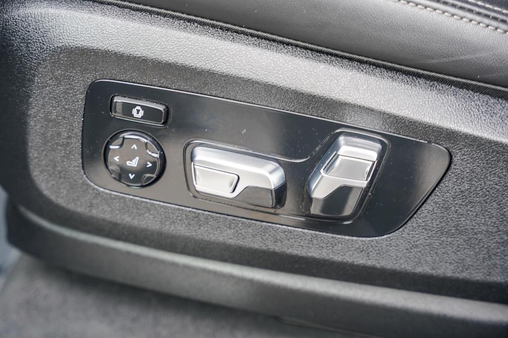 2023 BMW X7 xDrive40i 26