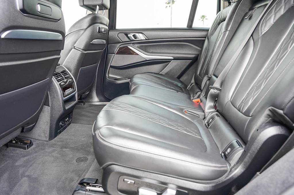 2023 BMW X7 xDrive40i 12