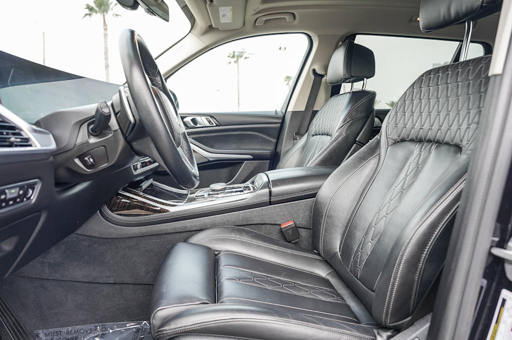2023 BMW X7 xDrive40i 11