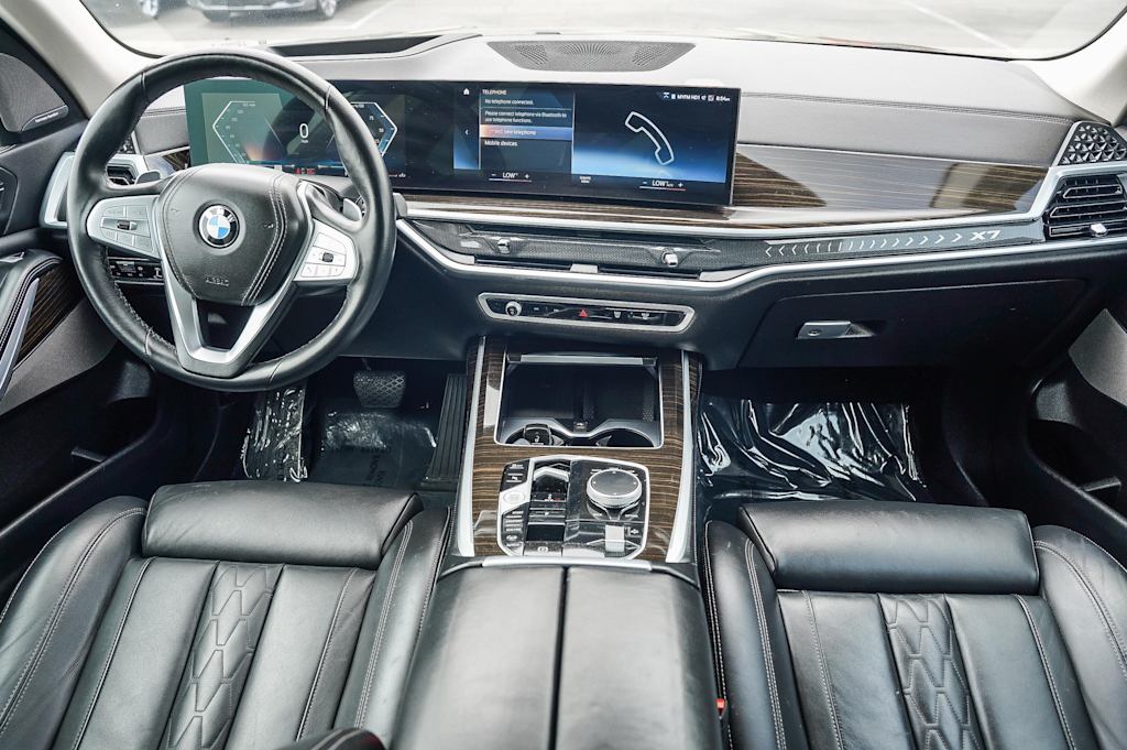 2023 BMW X7 xDrive40i 2