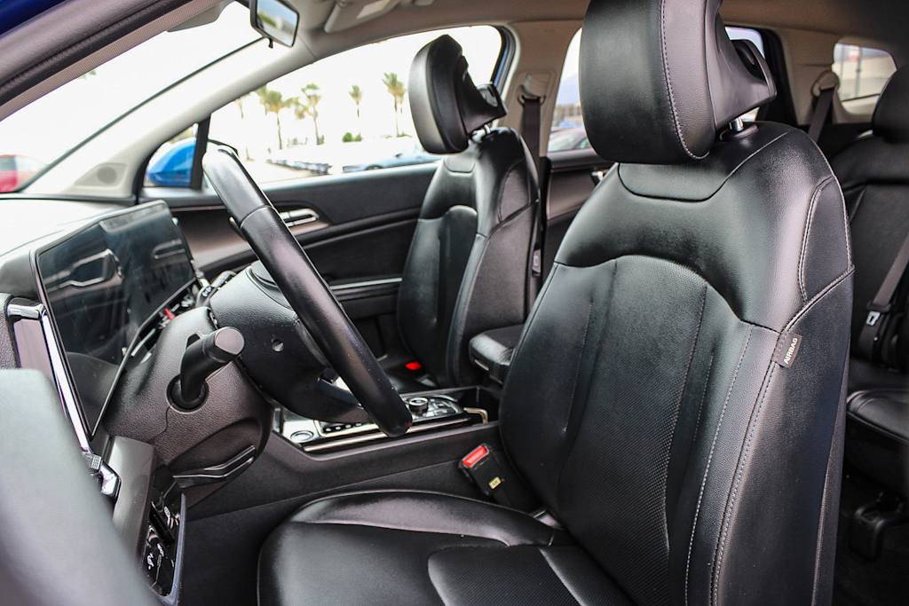 Thumbnail: 2023 Kia Sportage - 11