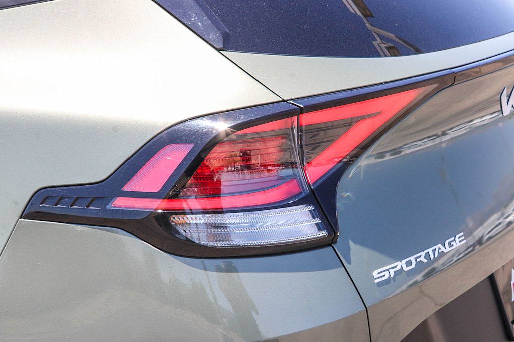 Thumbnail: 2024 Kia Sportage - 21