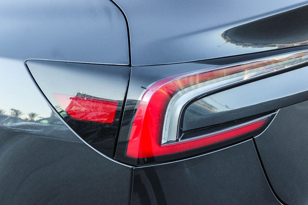 Thumbnail: 2024 Tesla Model 3 - 19