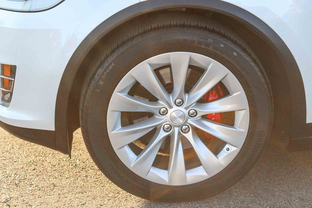 Thumbnail: 2016 Tesla Model X - 19