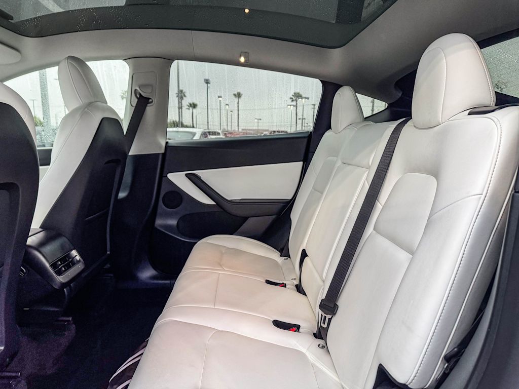 Thumbnail: 2022 Tesla Model Y - 11