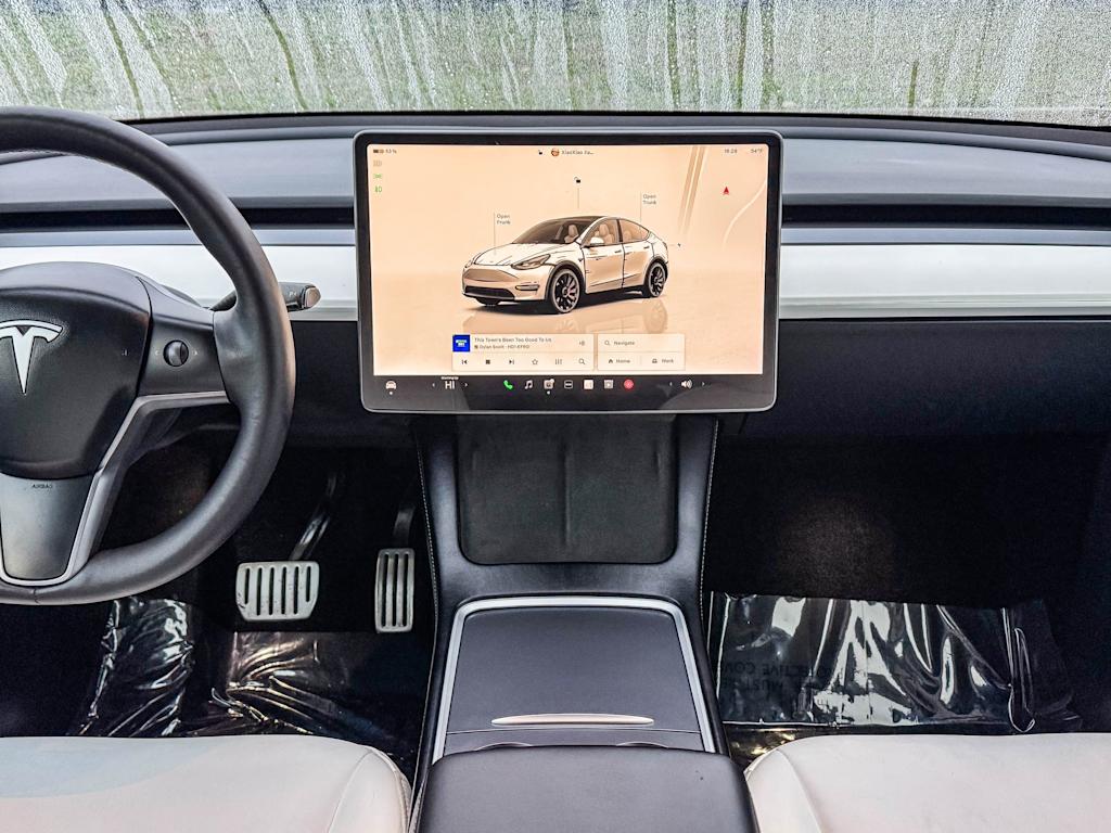 Thumbnail: 2022 Tesla Model Y - 8