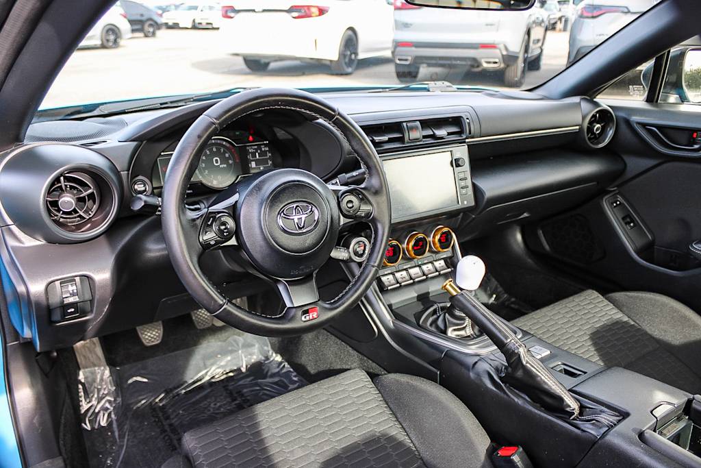 Thumbnail: 2023 Toyota GR86 - 2