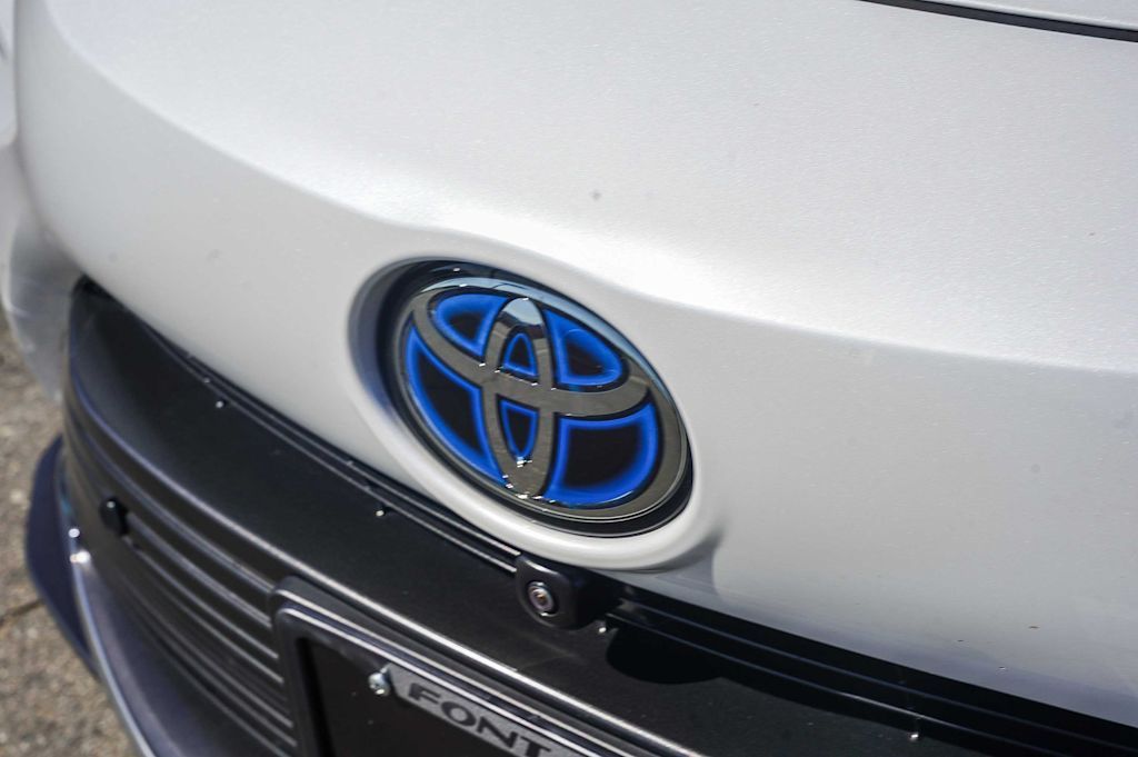 Thumbnail: 2021 Toyota Mirai - 6