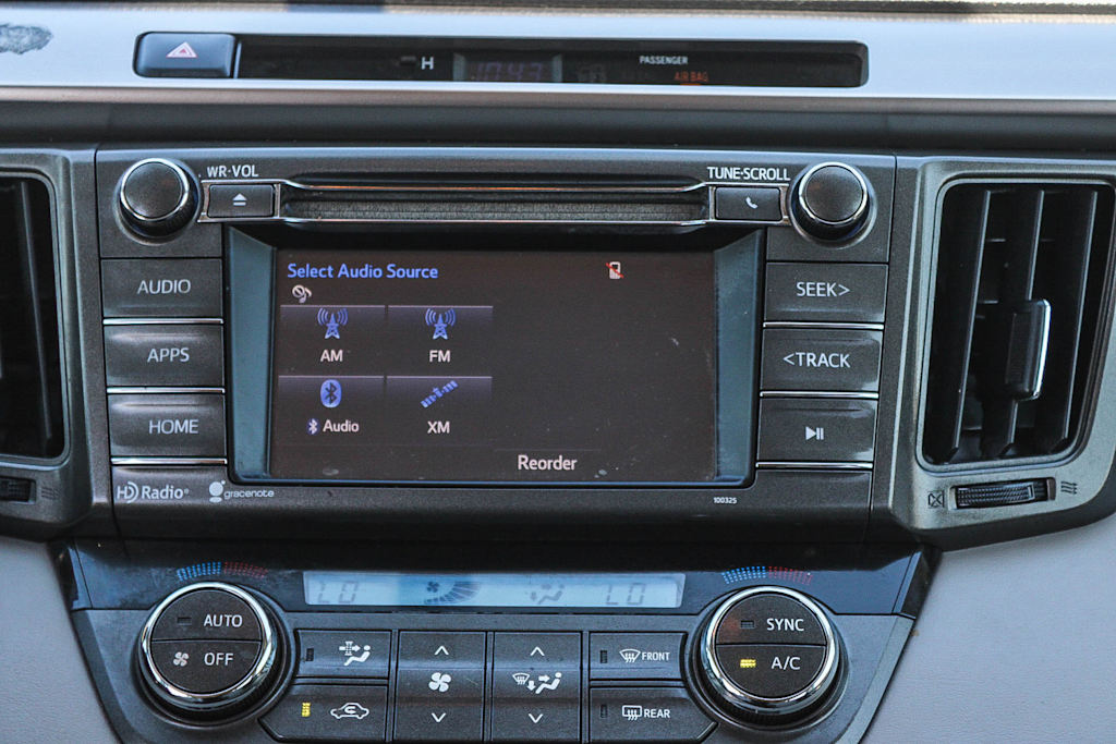 Thumbnail: 2014 Toyota RAV4 - 13