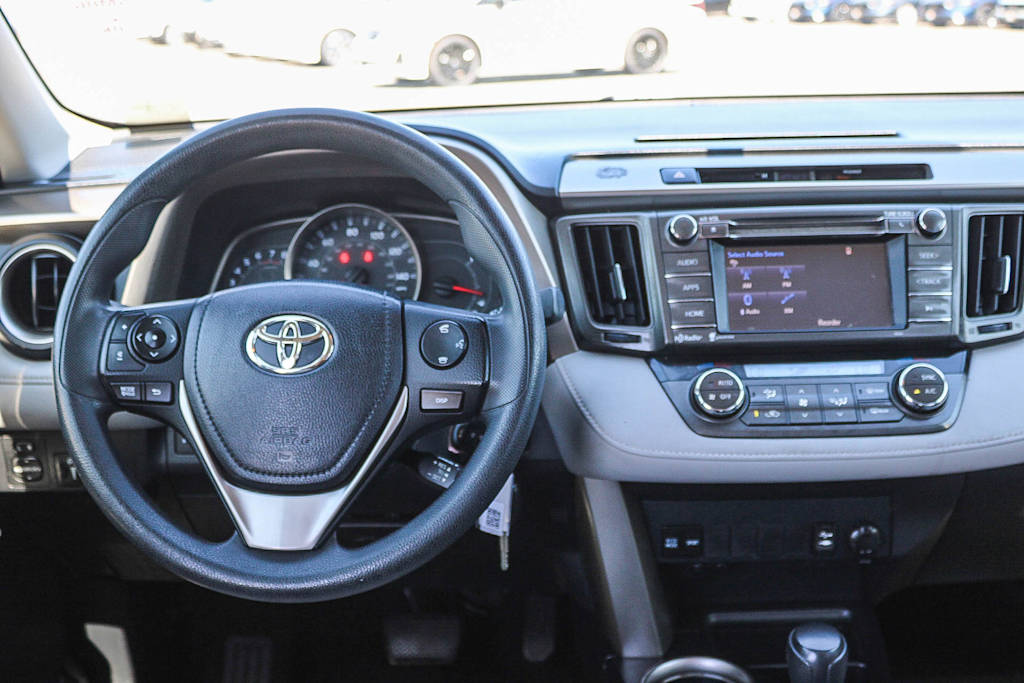 Thumbnail: 2014 Toyota RAV4 - 8