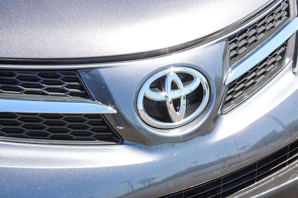 Thumbnail: 2014 Toyota RAV4 - 20