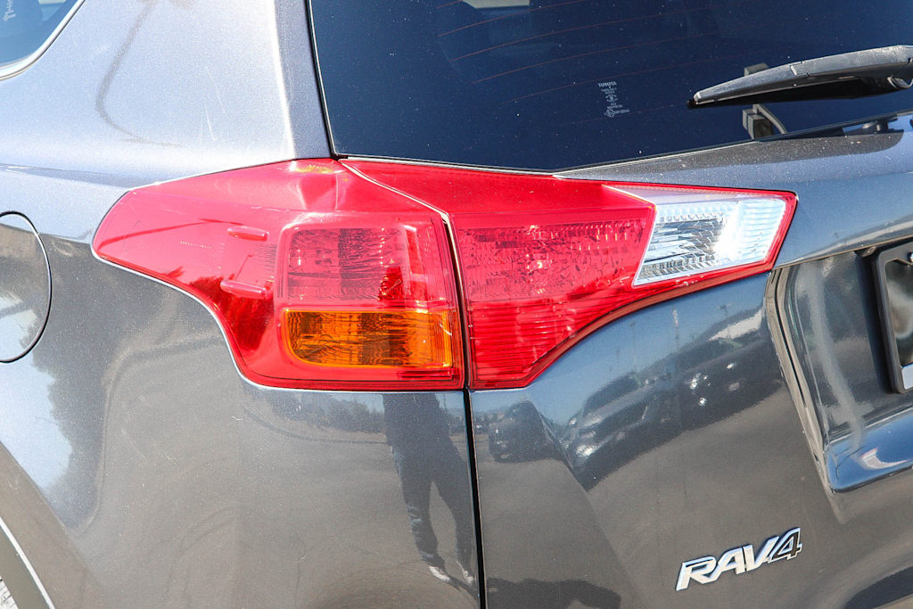 Thumbnail: 2014 Toyota RAV4 - 22